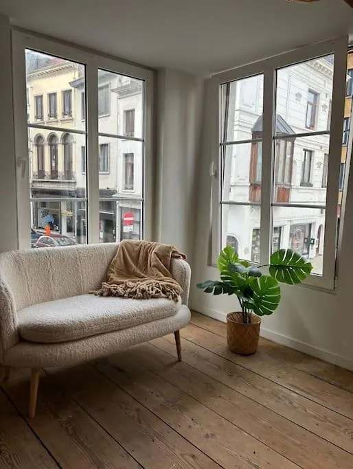 Charming Bohemian Central App Apartment Antwerp Belgium